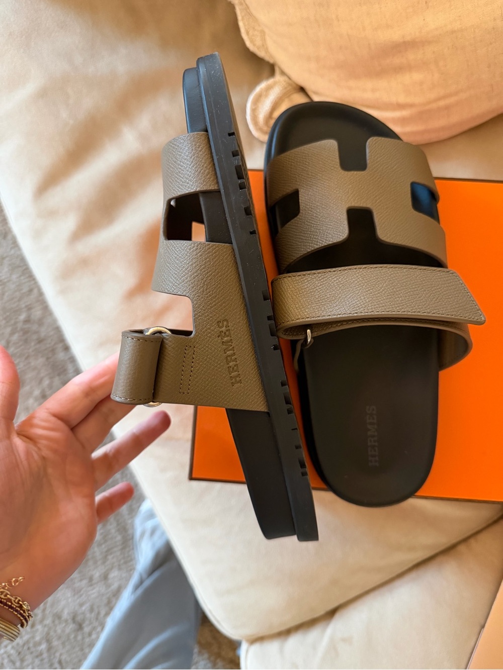 Hèrmes chypre etoupe epsom Leather Sandals - Picture 2 of 3